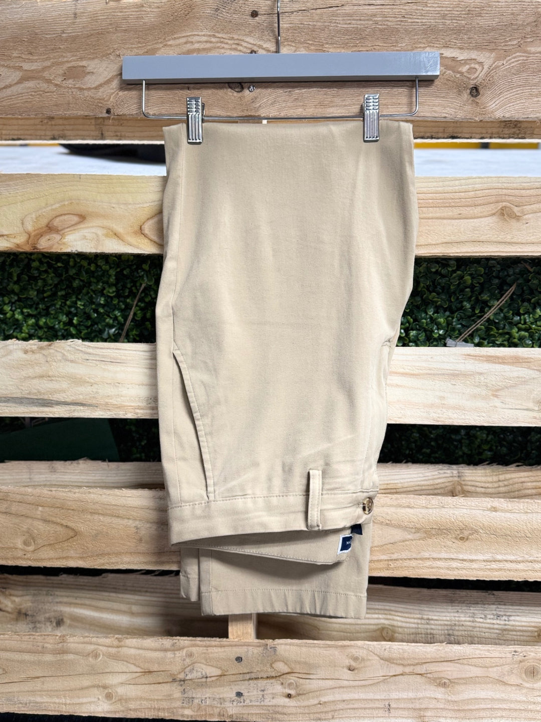 Lee Pants 34W x 30L Beige