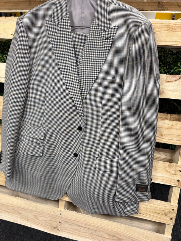 Apollo King 3pc Suit 50R / 44W Gray