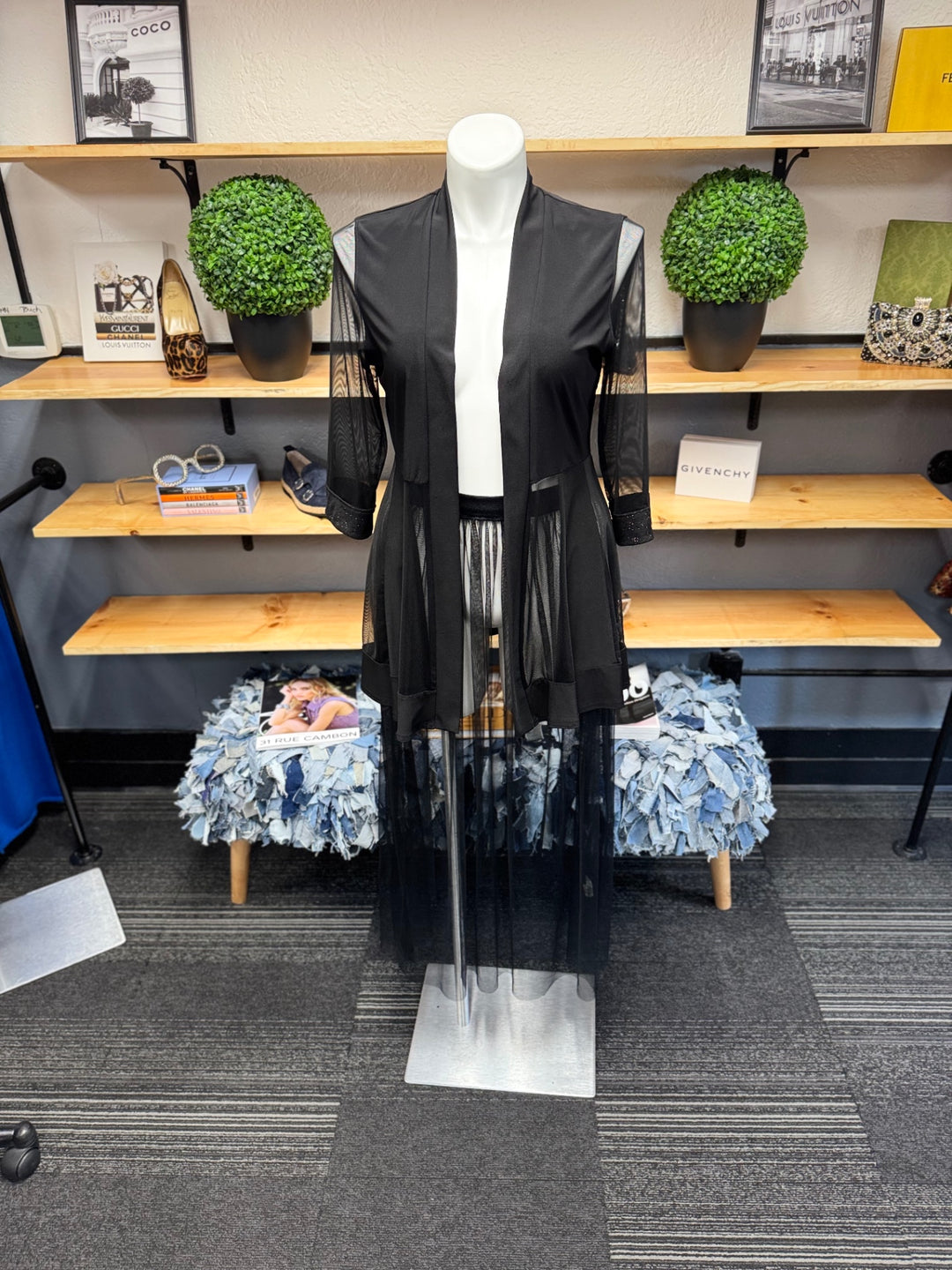 R&M Richard’s Kimono & Skirt LG Black