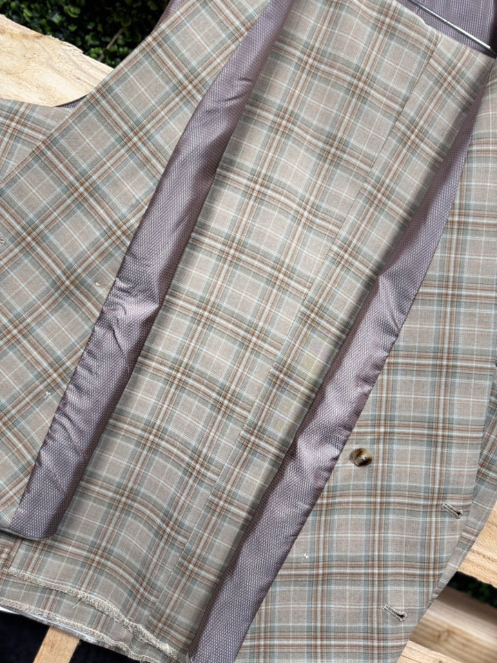Vinci 3pc Suit 48R / 42W Beige Plaid