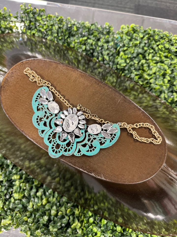 Gumbo Luxury Necklace One Size Turquoise, Silver, Gold