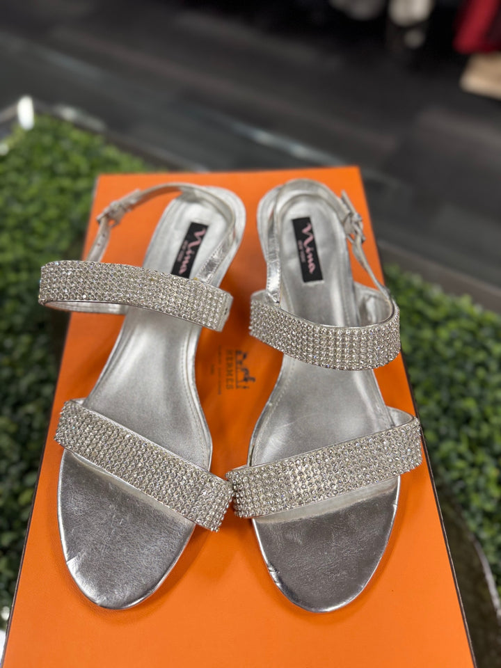 Gumbo Luxury Sandals 9.5 Silver