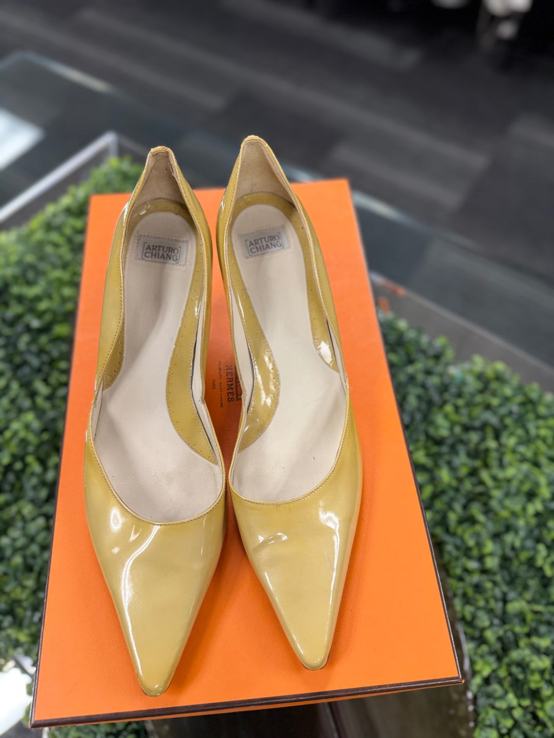 Arturo Chiang High-heeled shoes 9.5 Yellow