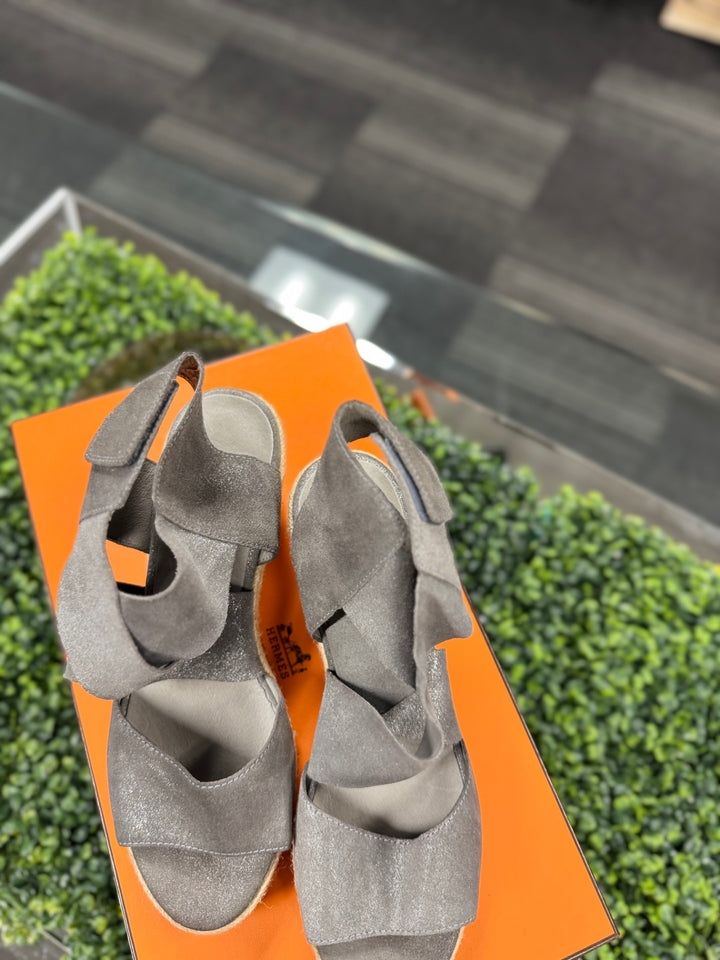 Eileen Fisher Sandals 9.5 Gray