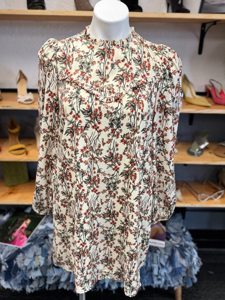 Treasure & Bond Dress XS Cream with red and green floral pattern