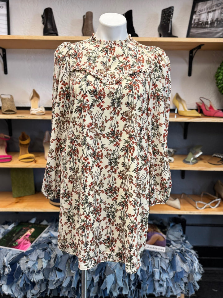 Treasure & Bond Dress XS Cream with red and green floral pattern
