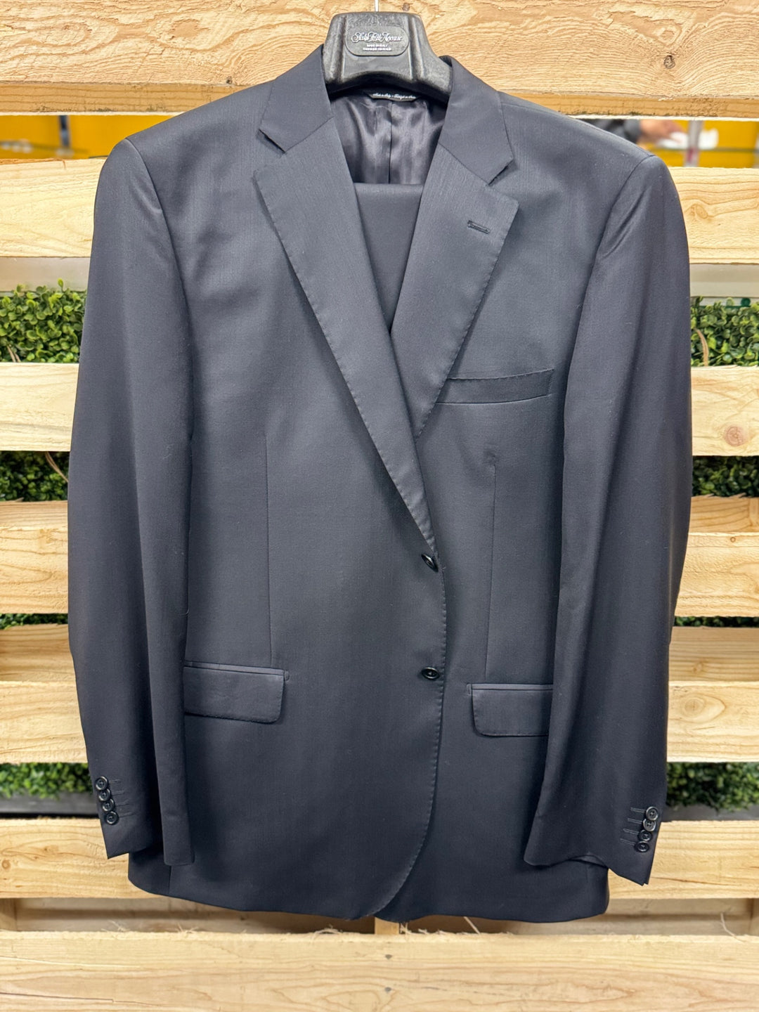Ermenegildo Zegna Men's Suit 46L Black