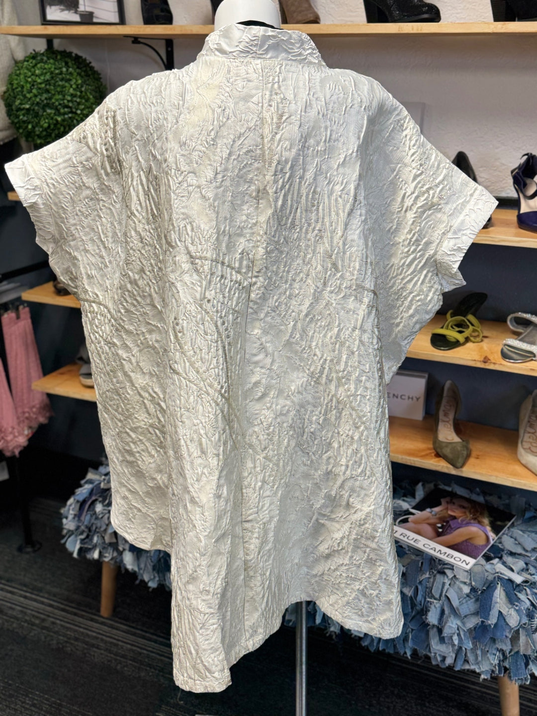 Gumbo Luxury Couture Women's Coat One Size Cream/Off-white