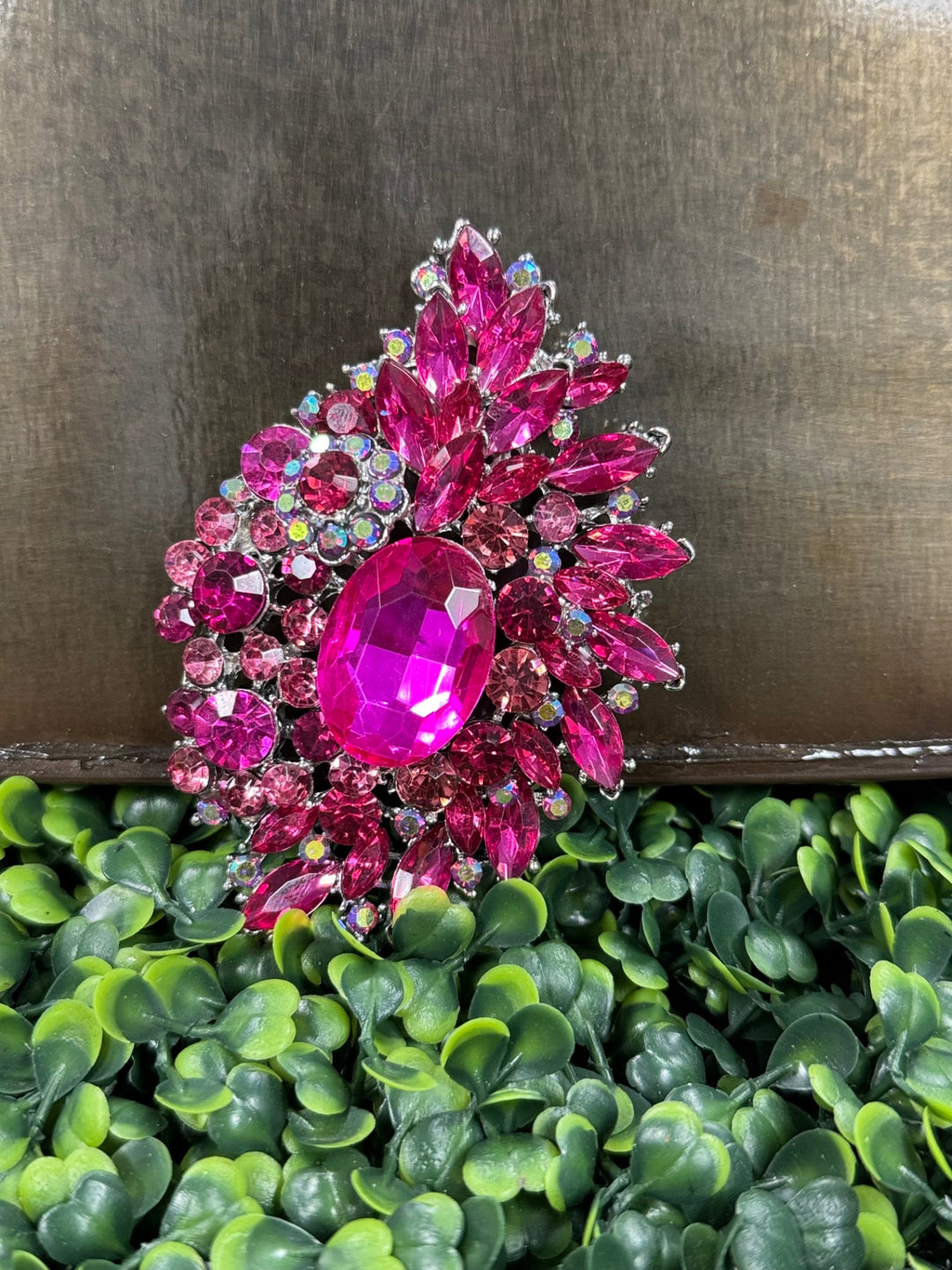 Gumbo Lux Jewelry Brooch Pink