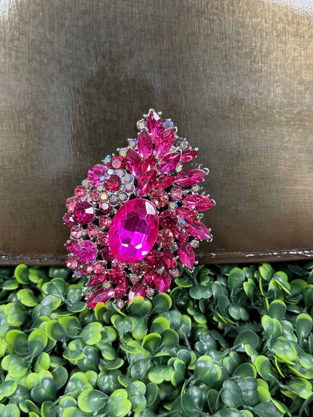 Gumbo Lux Jewelry Brooch Pink