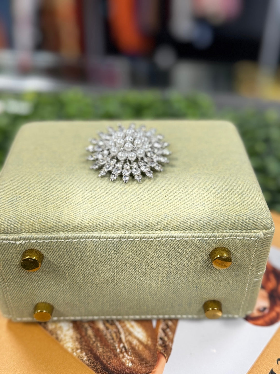 Gumbo Lux Jewelry Brooch 