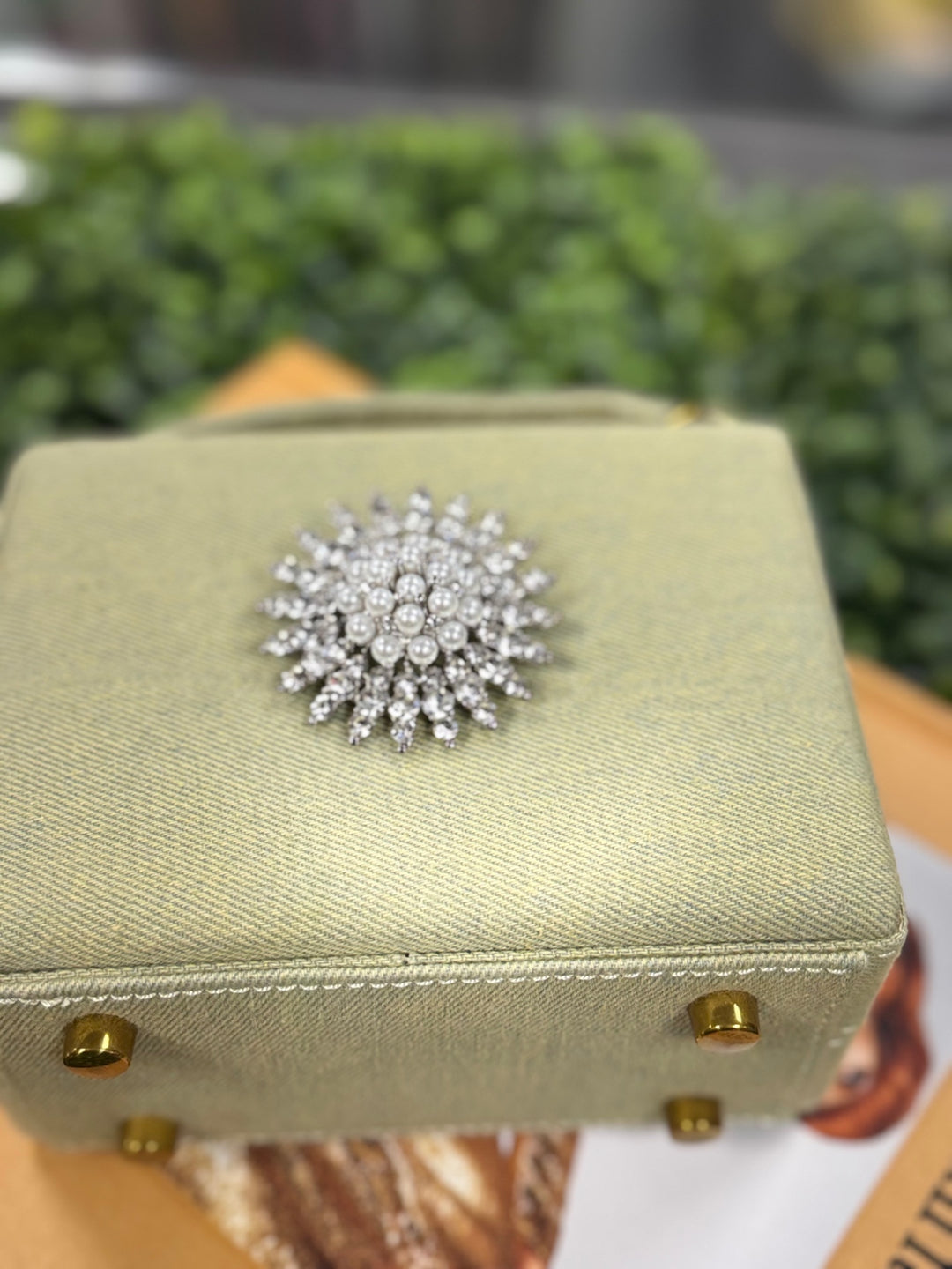 Gumbo Lux Jewelry Brooch 