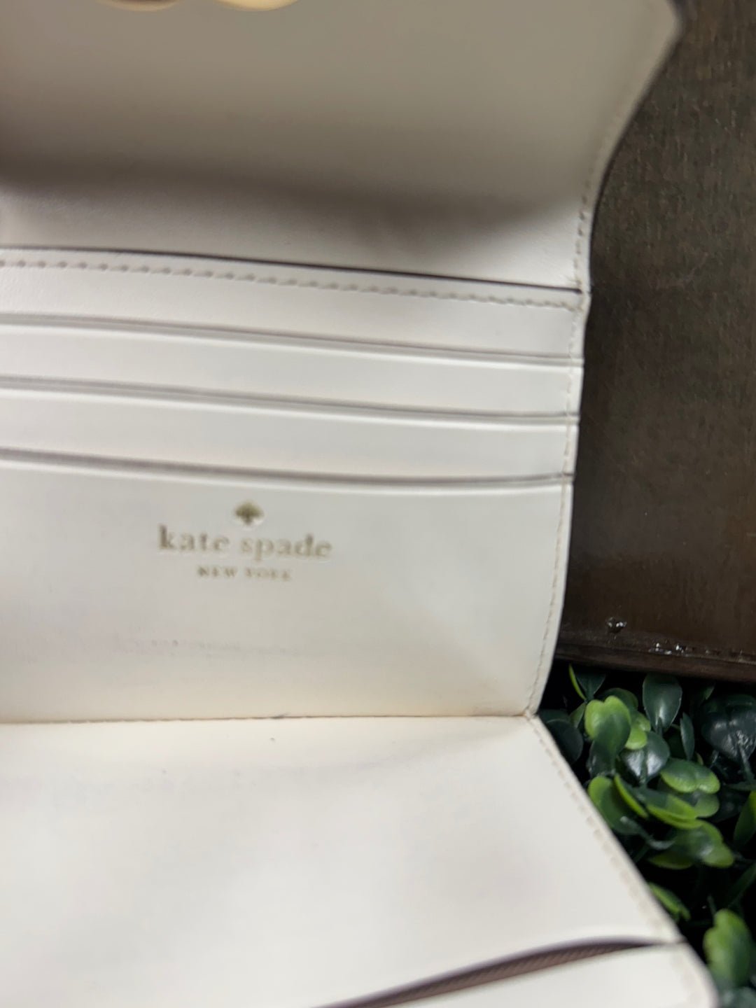 Kate Spade Heart Wallet  - Beige