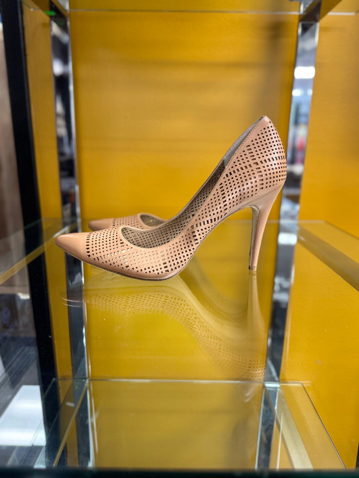 BCBG Women Shoes 13M Beige