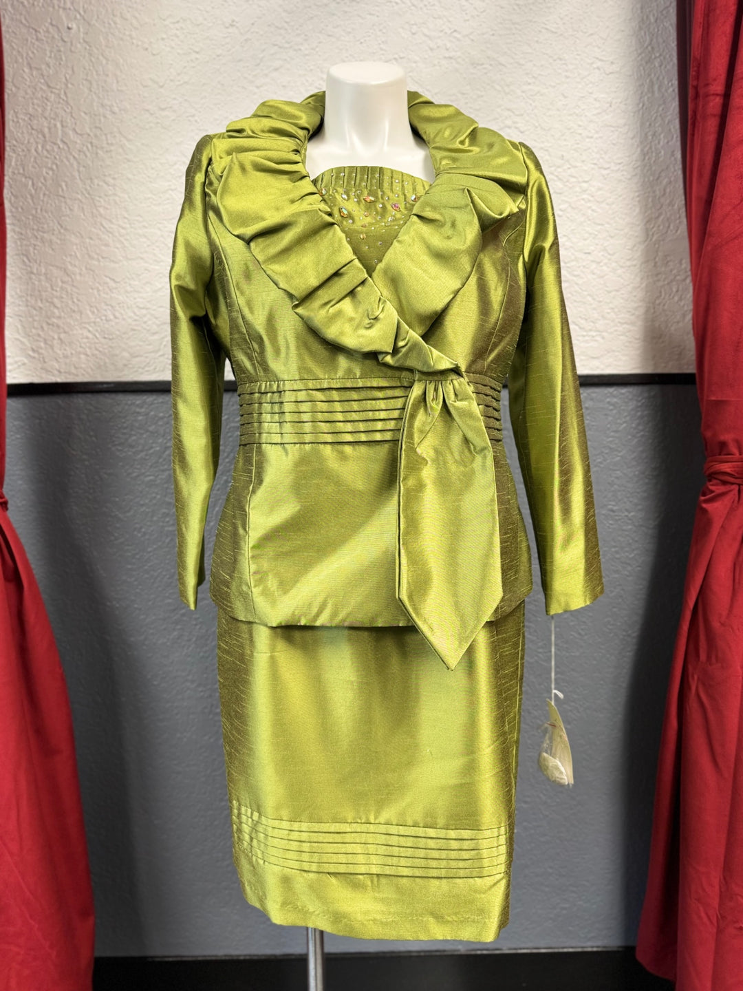 Stacy Adams Women's Suit 16W Lime green