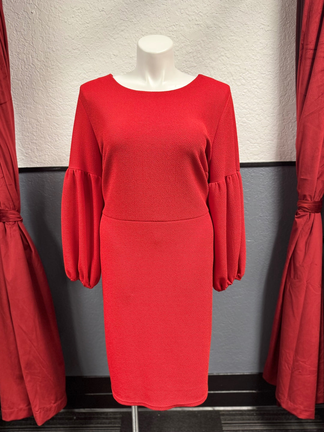 ELOQUII Women's Dress 24 Red