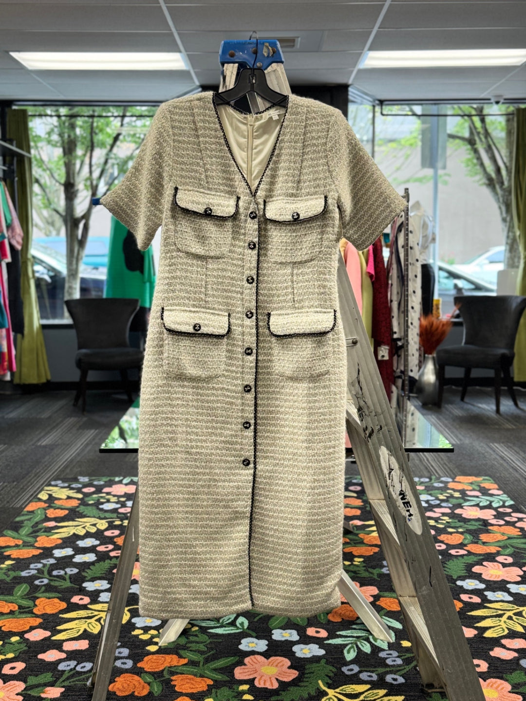 Zoe And Claire Women's Dress LG Beige with black accents