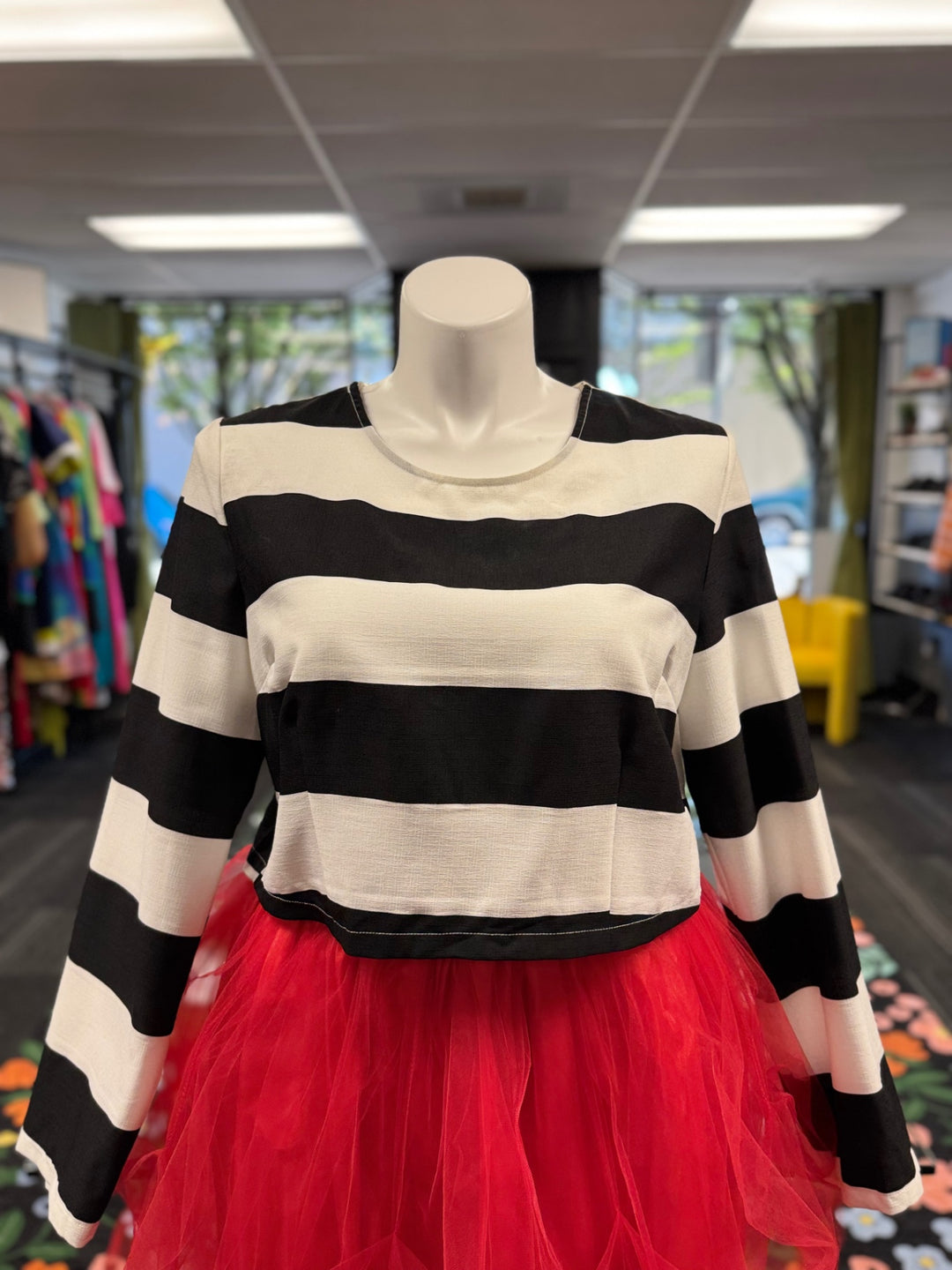 Eien Women's Top 3XL Black & White Stripe