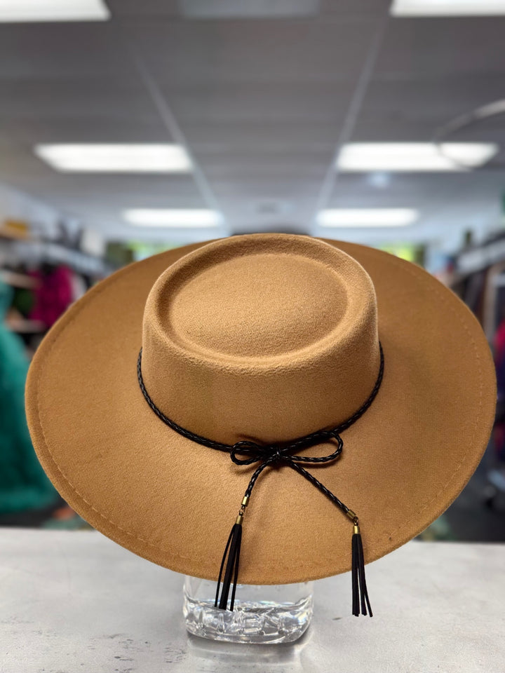 Windsor Women Hats Beige