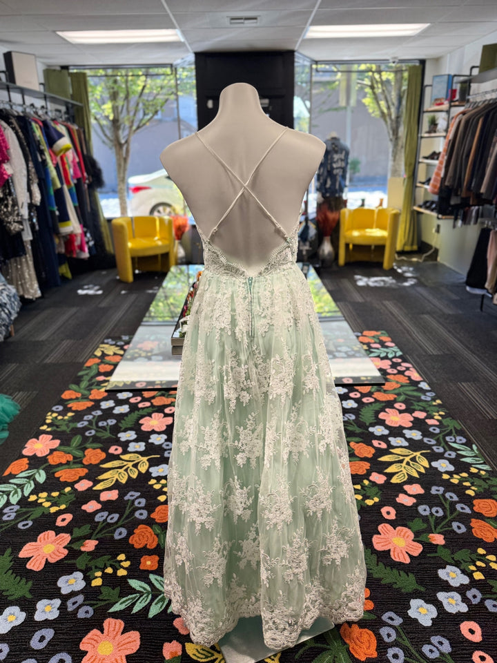 TLC Say Yes Women's Dress 7P Light Green and White