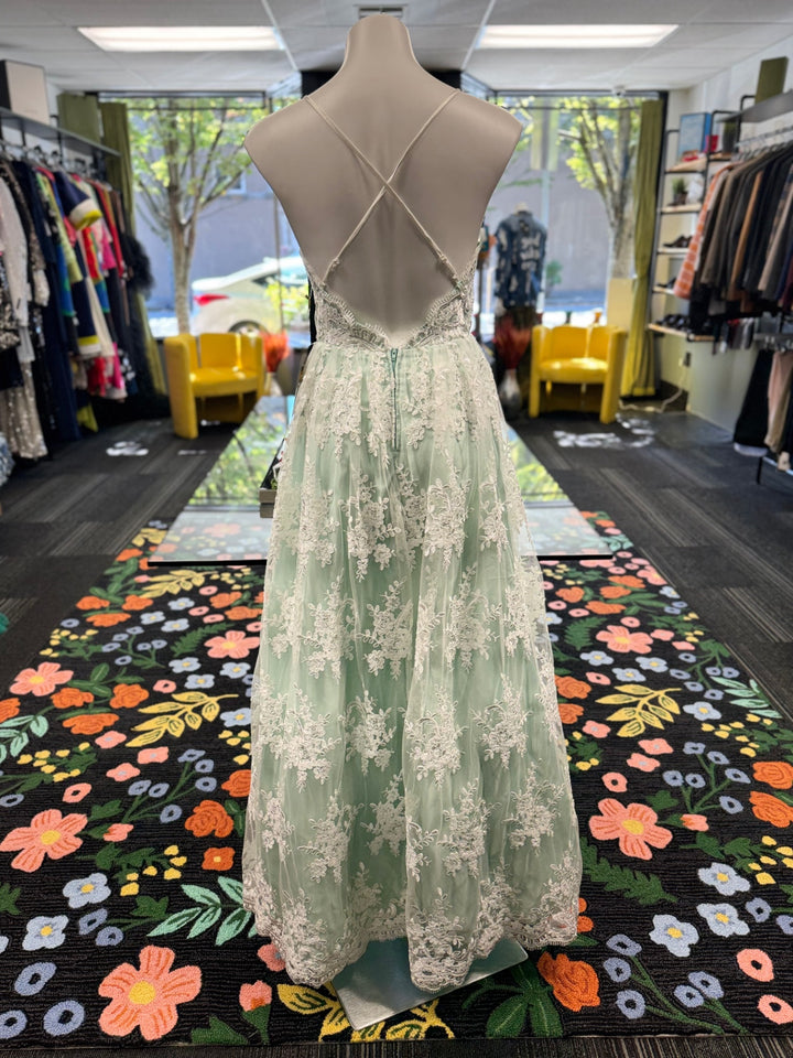 TLC Say Yes Women's Dress 7P Light Green and White