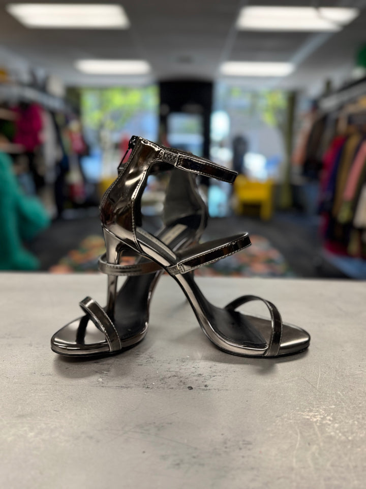 Steve Madden Women Heels 9M Silver