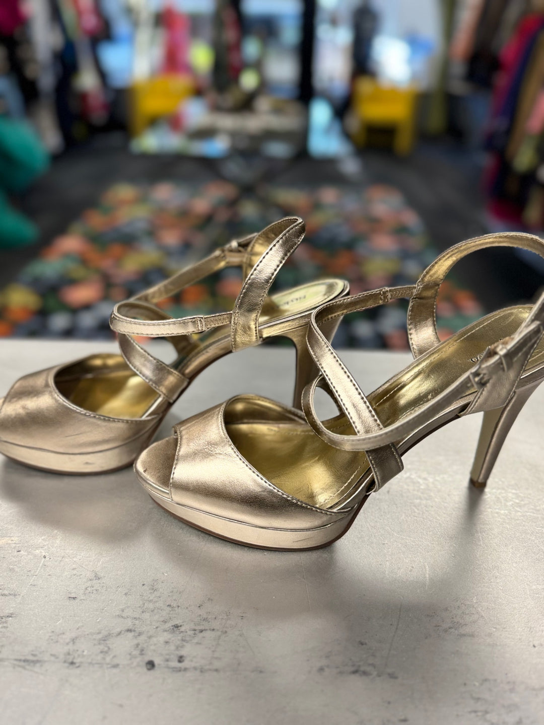 Style & Co. Women Shoes 9M Gold