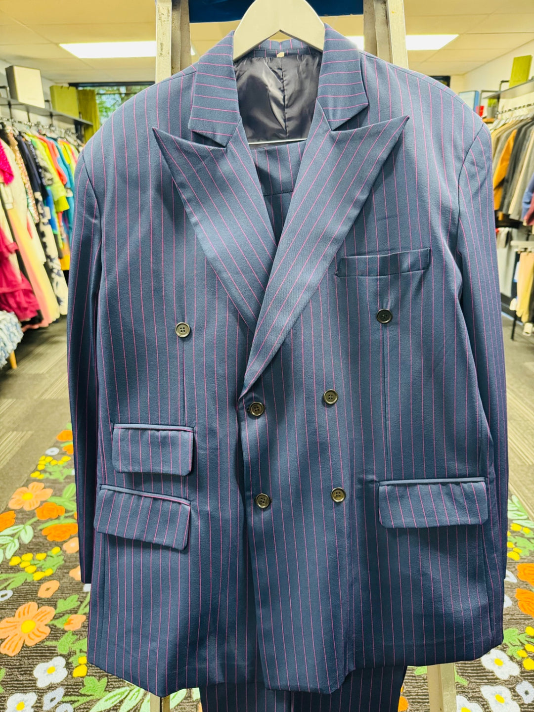 Be Uplifted Collection Men Suits 52L Dark Blue w/Pink Pinstripes