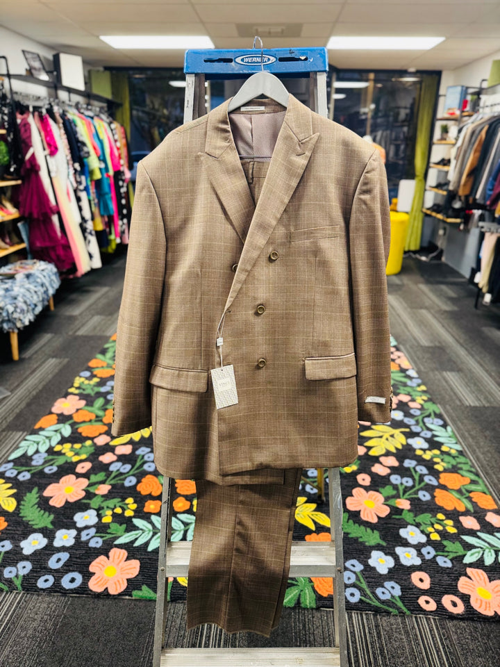 Vinci 2pc Men’s Suit - 50R Beige