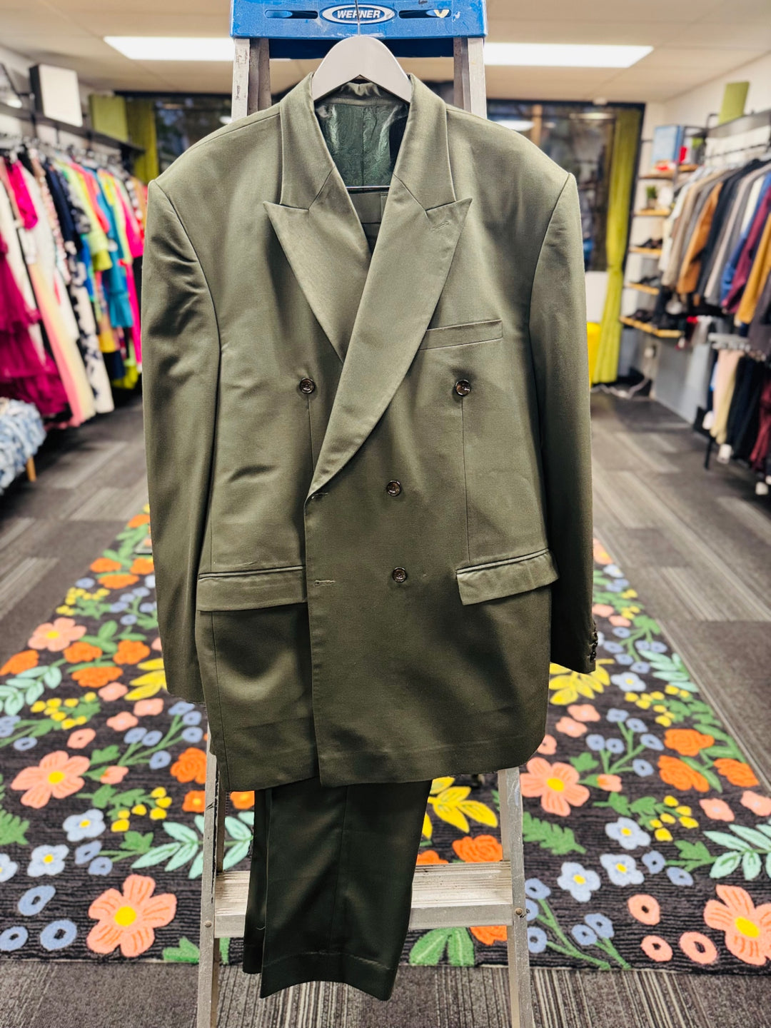 French Crown 2pc Men’s Suit - 54R Olive Green