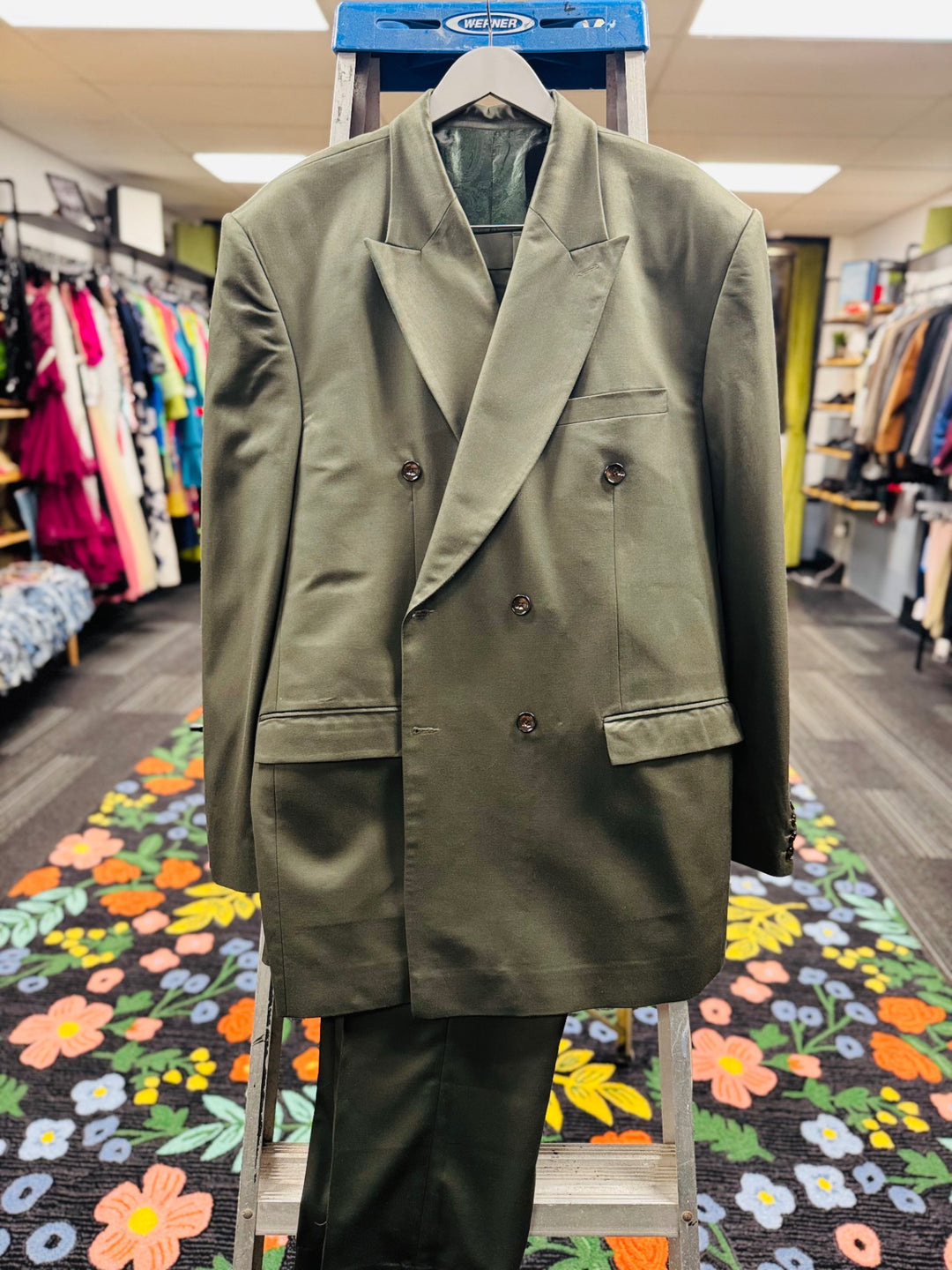 French Crown 2pc Men’s Suit - 54R Olive Green