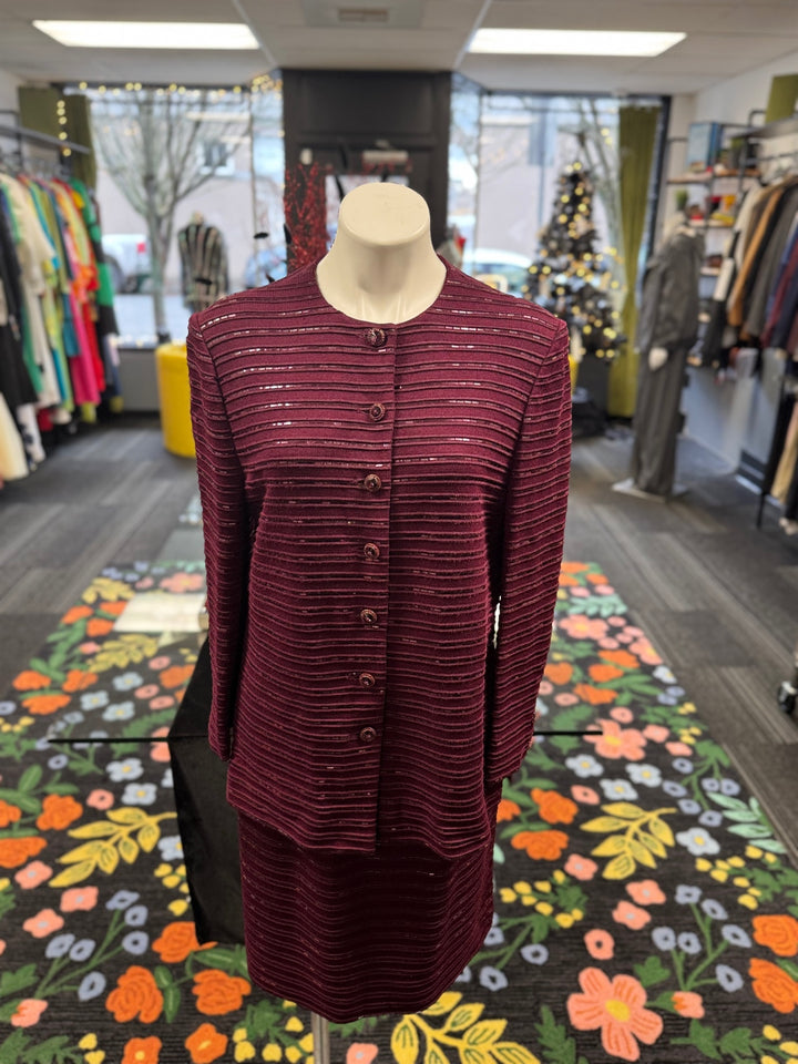St. John Knit 2pc Women's Suit 12 Burgundy