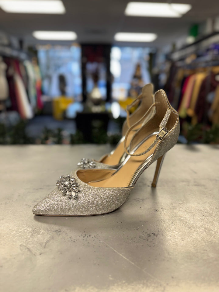 Badgley Mischka “Jewel” Women Shoes 8.5 Silver