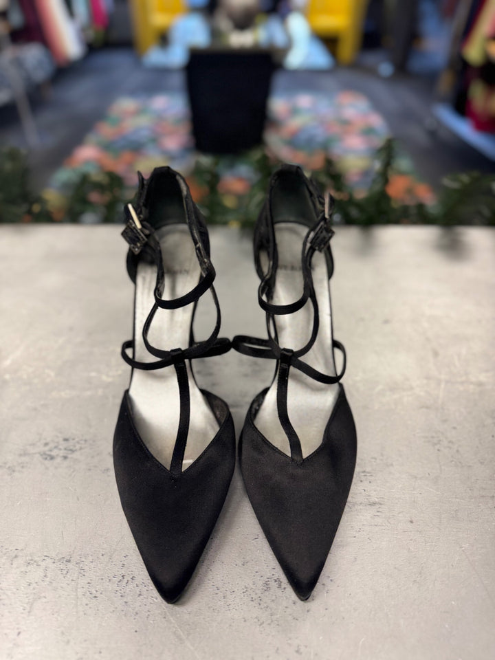 St. John Women's Strap Heels 8.5 Black