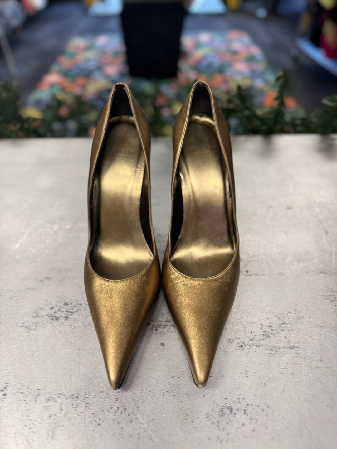 Stuart Weitzman Women Shoes 8.5 Gold