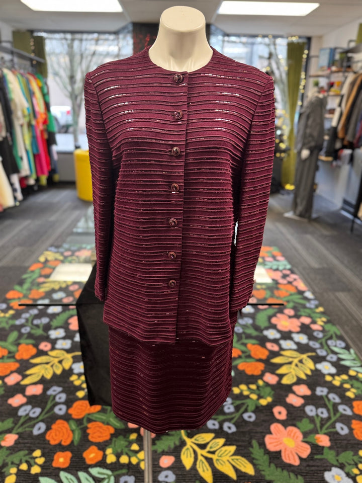St. John Knit 2pc Women's Suit 12 Burgundy