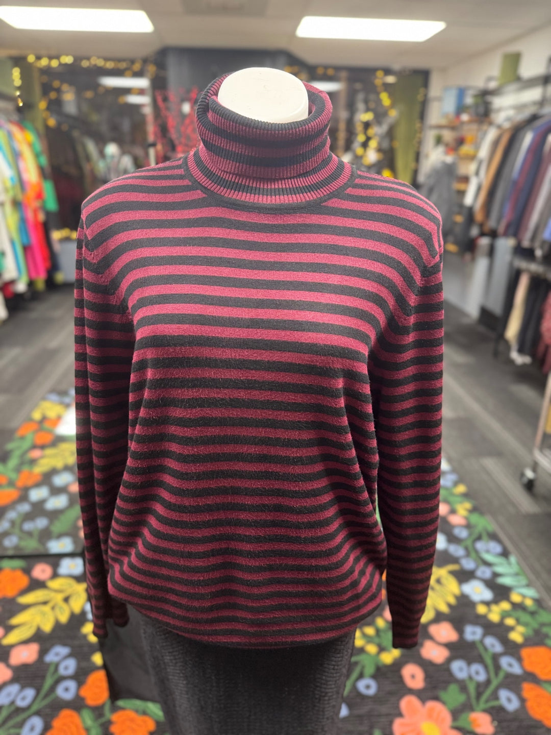 Joseph A. Women's Turtleneck 2X Burgundy & Black