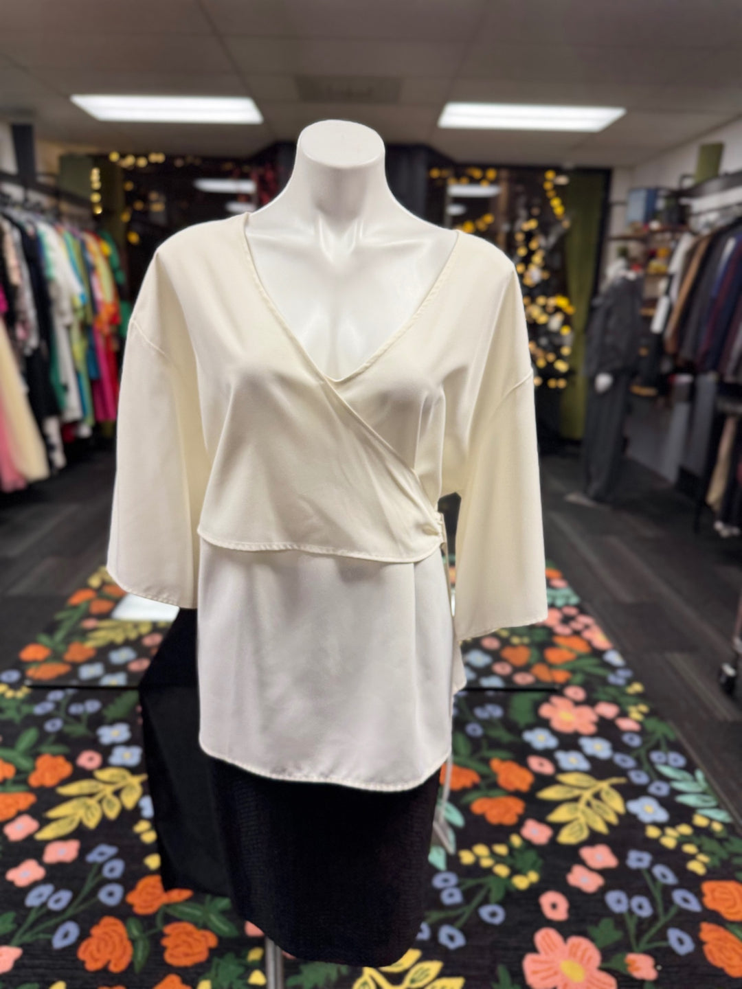 ELOQUII Women's Top 20 Cream