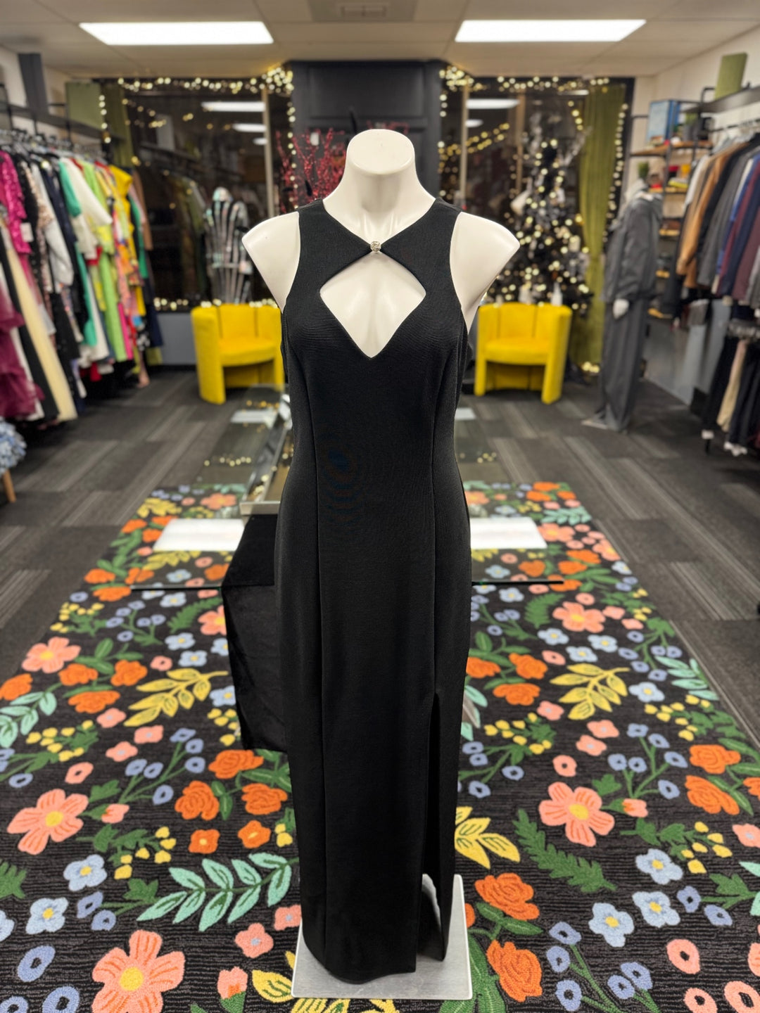 Faviana Gown Women's Dress 12 Black