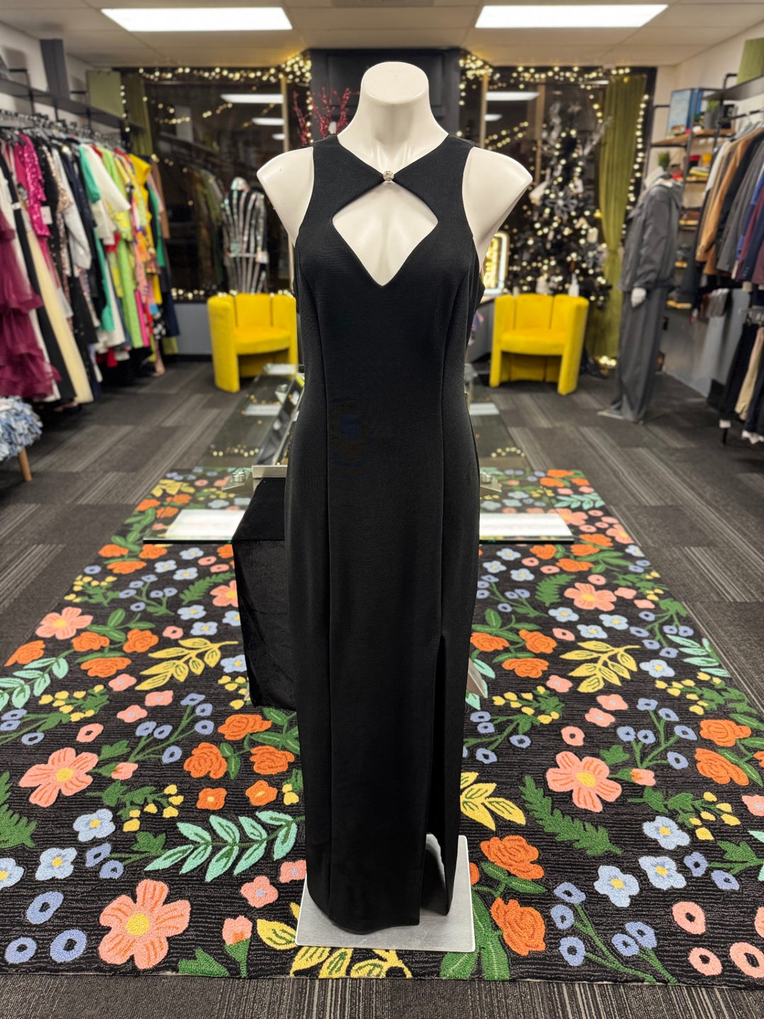 Faviana Gown Women's Dress 12 Black