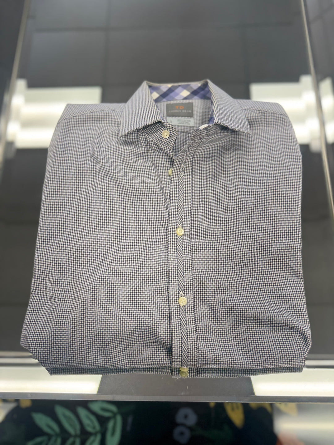 Thomas Dean Men's Dress Shirt LG (Blue & White)