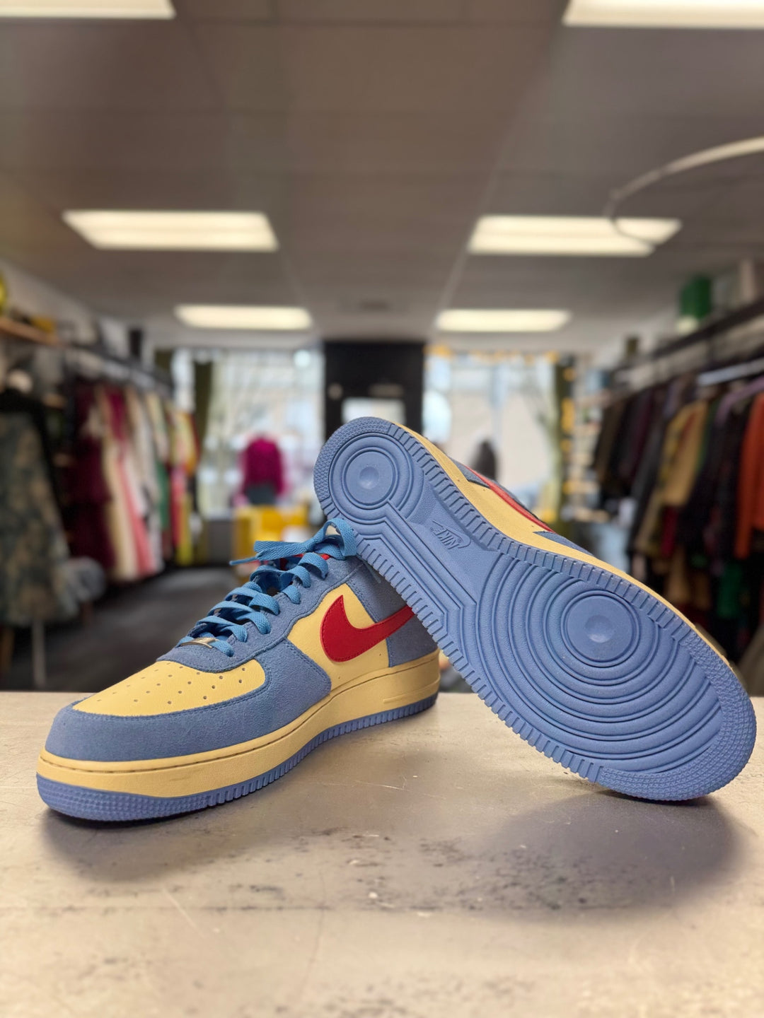 Nike Air Force 1 ‘07 University Blue/Red & Pale Vanilla 