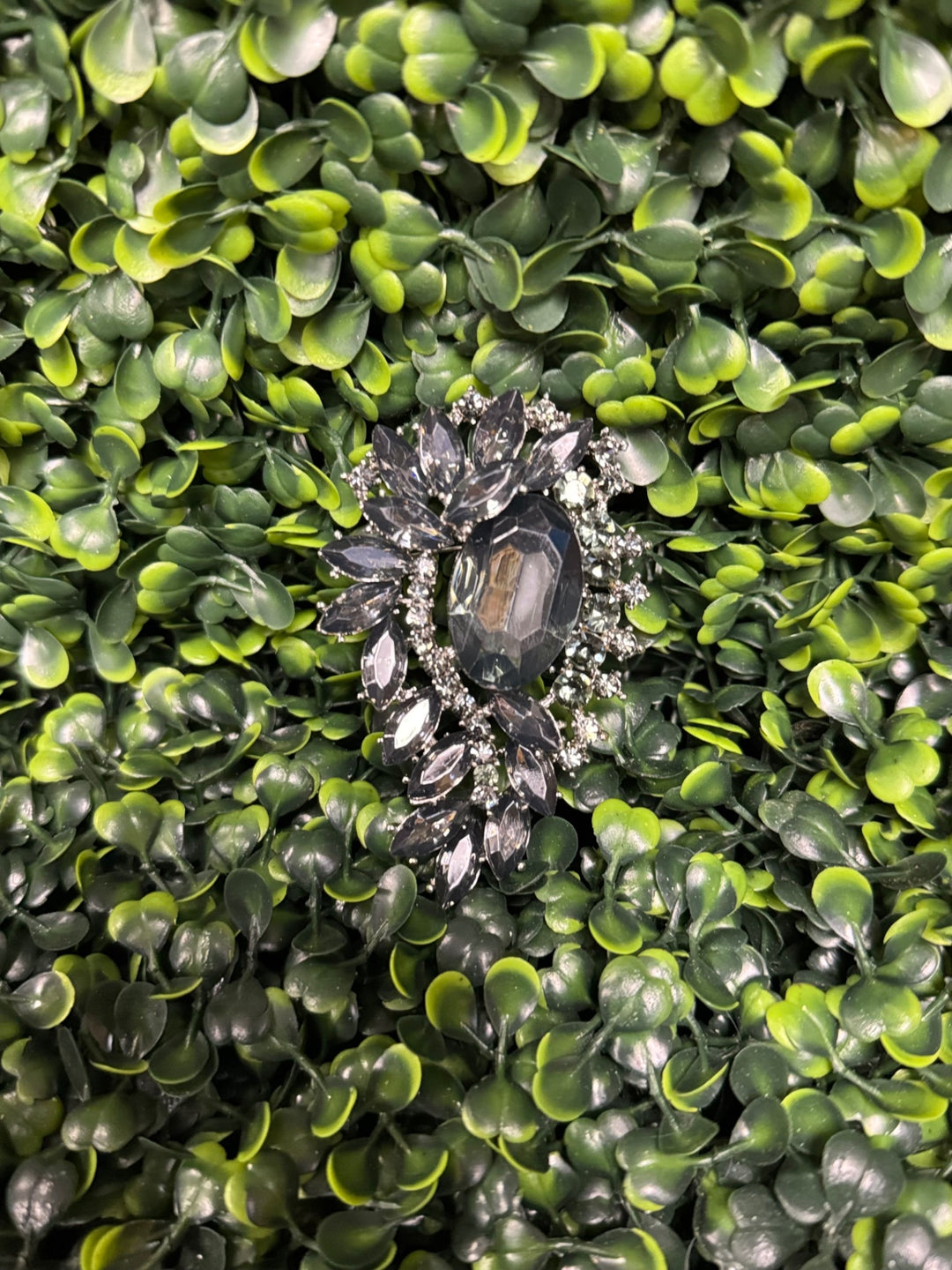 Gumbo Luxury Couture Brooch - Black/Silver 