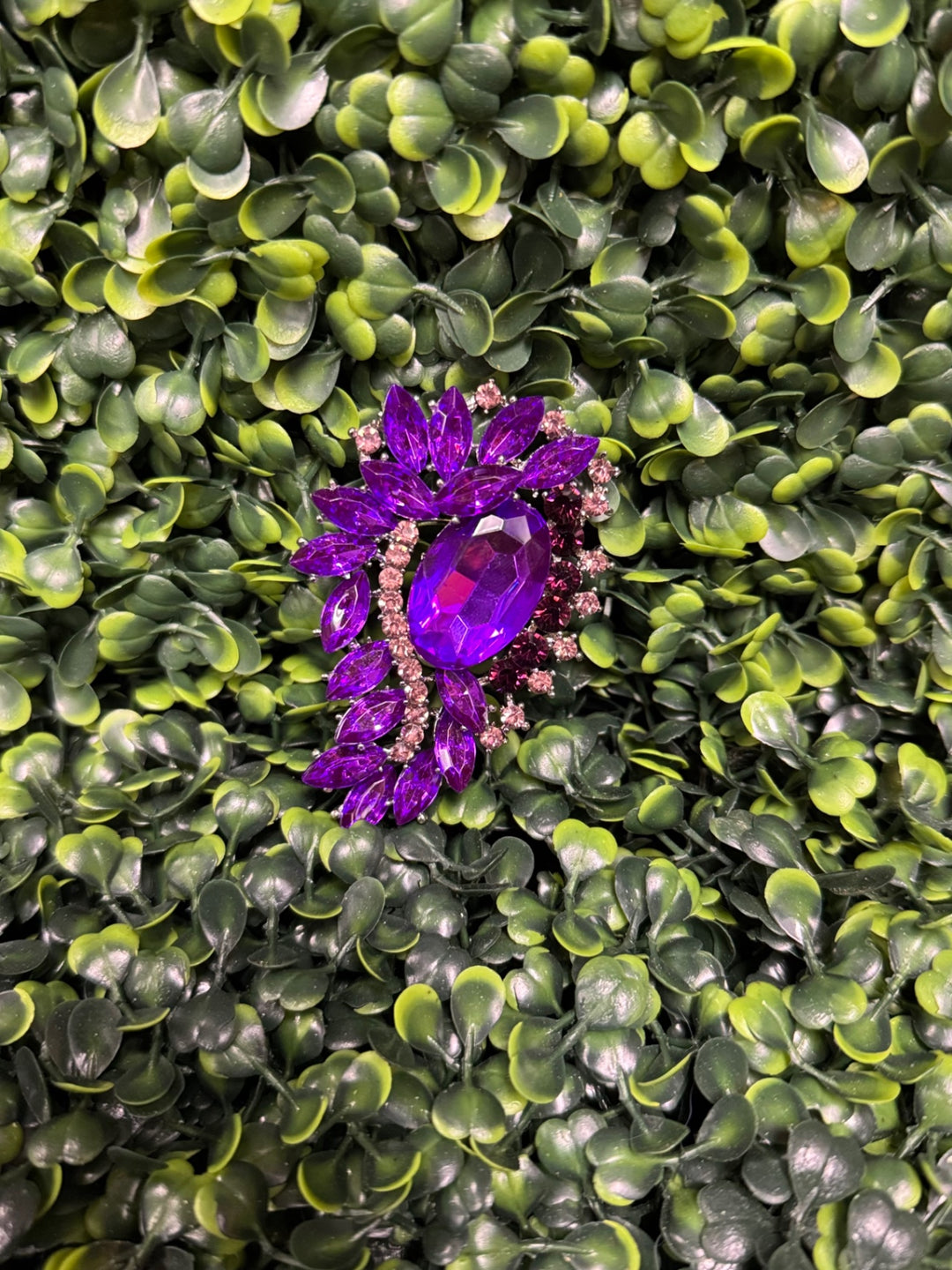 Gumbo Lux Jewelry Brooch - Purple