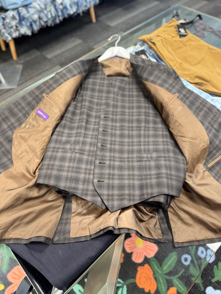 Bartorelli Napoli Men’s 3pcs Suit - 44R Brown Plaid 