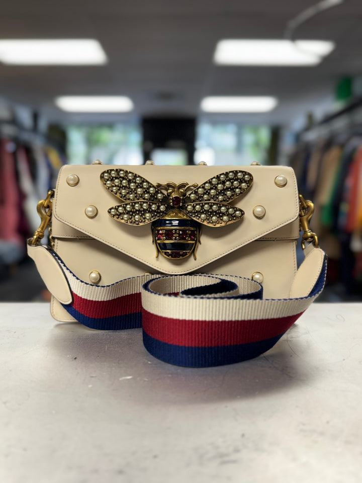 Authentic - Gucci Calfskin Queen Margaret Bee Pearl Cream Shoulder Bag/Crossbody