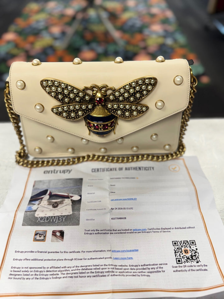 Authentic - Gucci Calfskin Queen Margaret Bee Pearl Cream Shoulder Bag/Crossbody