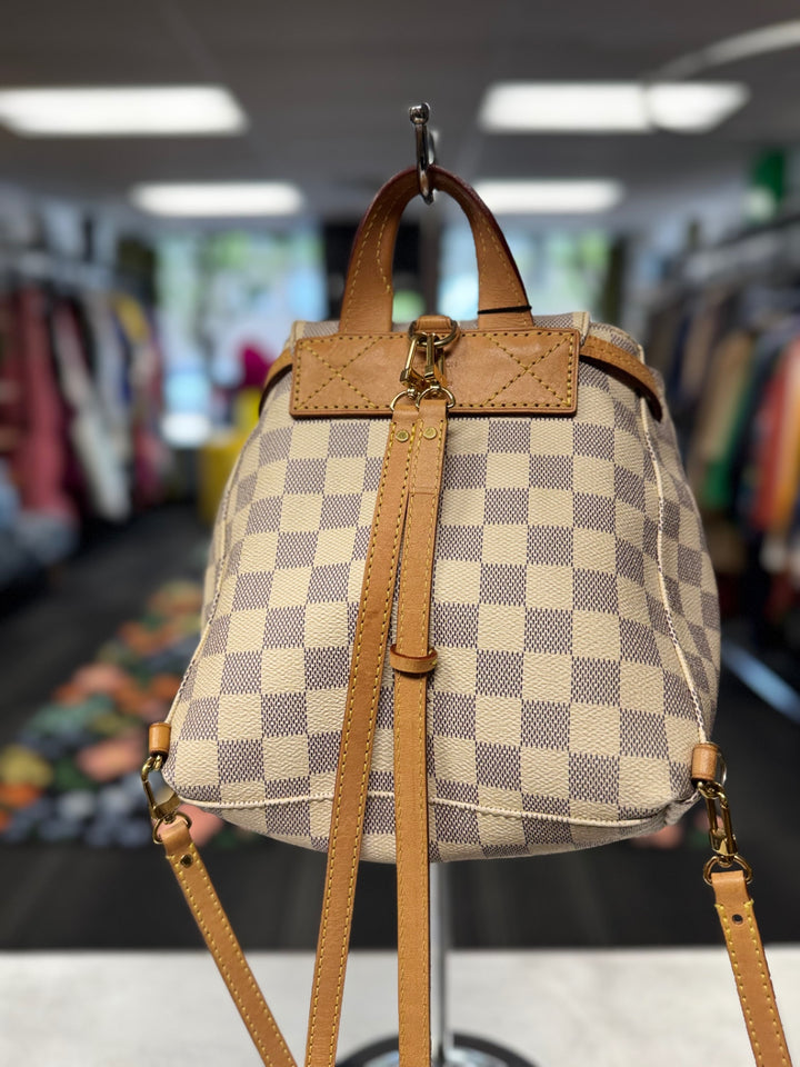 Louis Vuitton Women Purses One size Beige