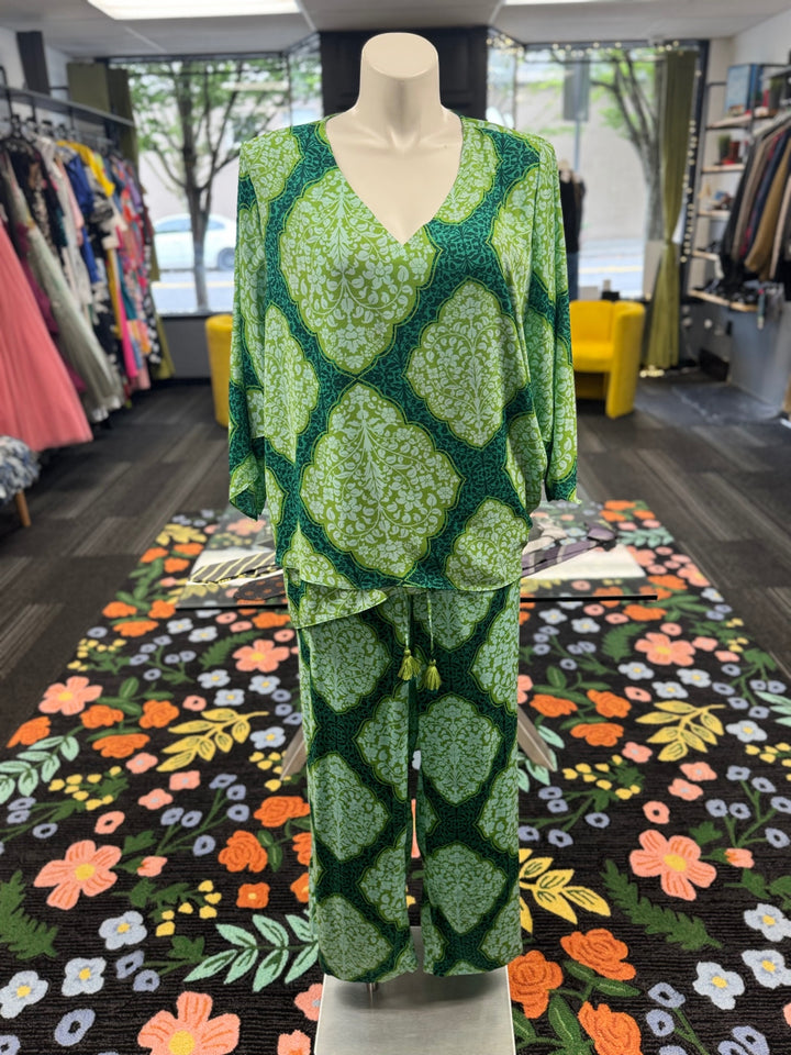 Beautiful Women Green 2pc Pants Set (2X)