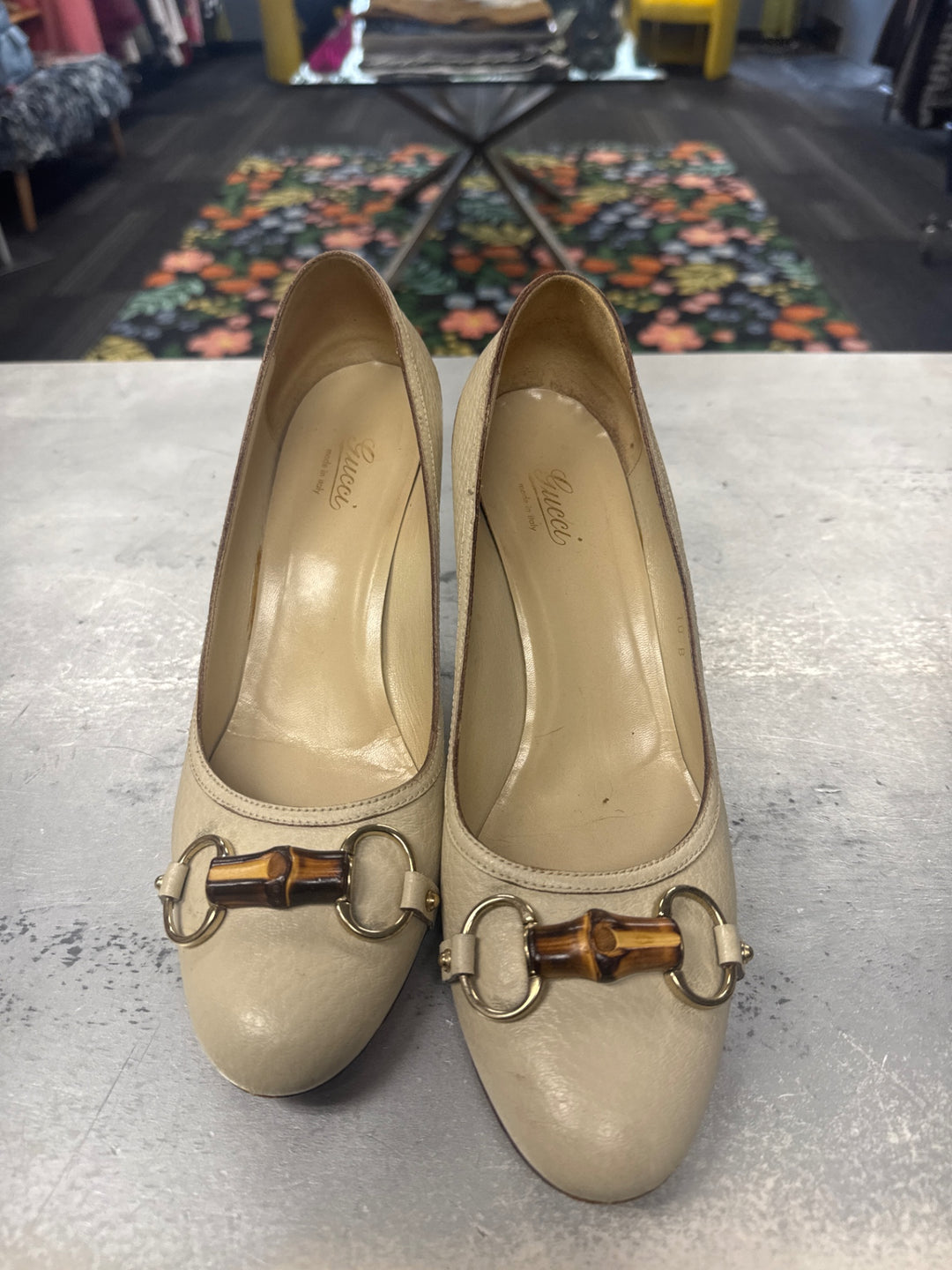 Gucci Women Shoes (10 Beige)